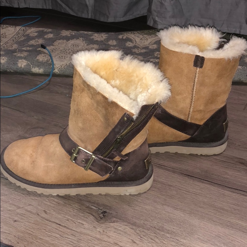 Size 6 UGG boot